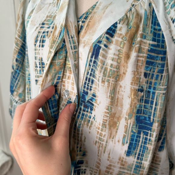 Sharagano Graphic Print Blouse - Picture 3 of 6